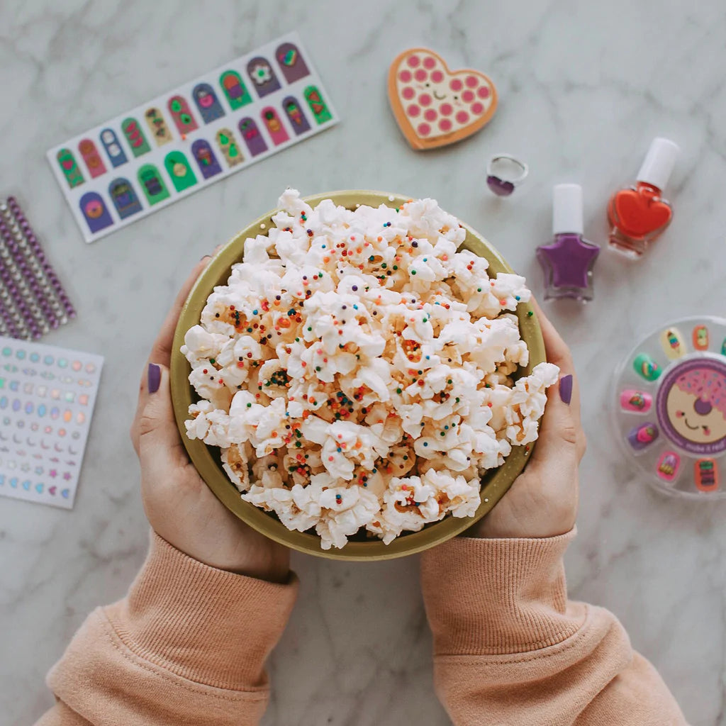 Make It Real - GLITTER GIRLS NAIL PARTY