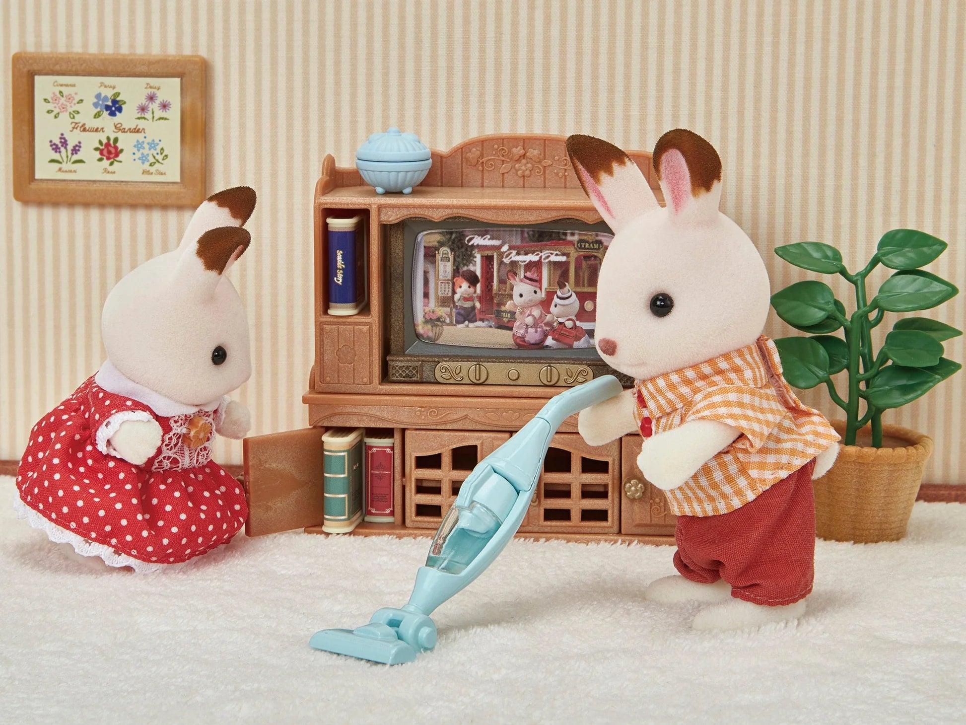 Sylvanian Families Laundry & Vacuum Cleaner Accessories Set