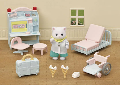 Sylvanian Families Village Doctor Starter Set