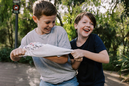 HeyDoodle - 100 Squares Playmat  Large Colouring & Doodle Playmat