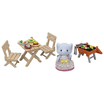 Sylvanian Families BBQ Picnic Set Elephant Girl